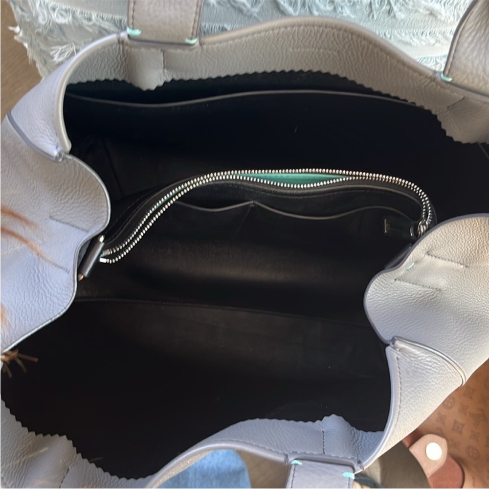 Bundle of 2 Tiffany & Co. Leather Tote Bags - Picture 4 of 16